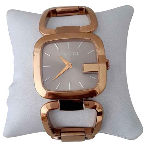 montre gucci femme doré